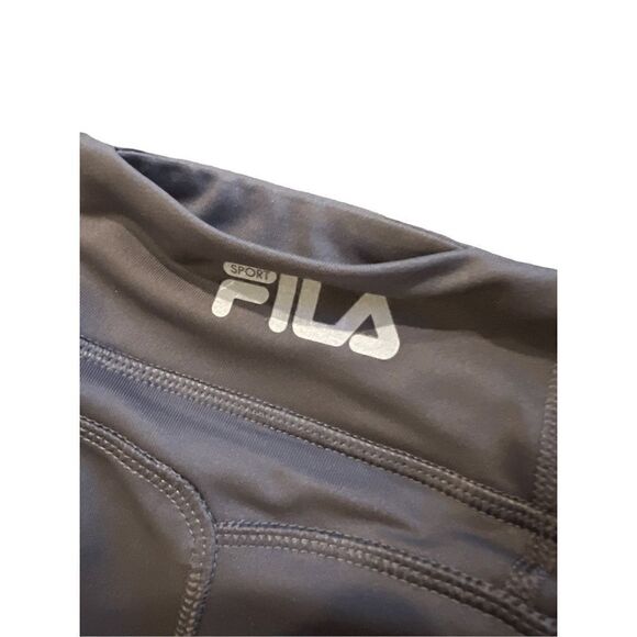 FILA sport capri pants size Medium - Picture 5 of 9